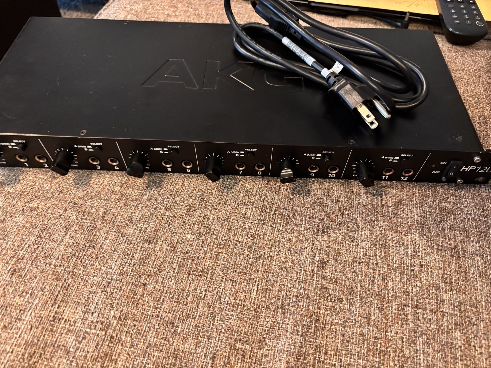 Akg Hp12u 12 Channel Amplifier With Usb