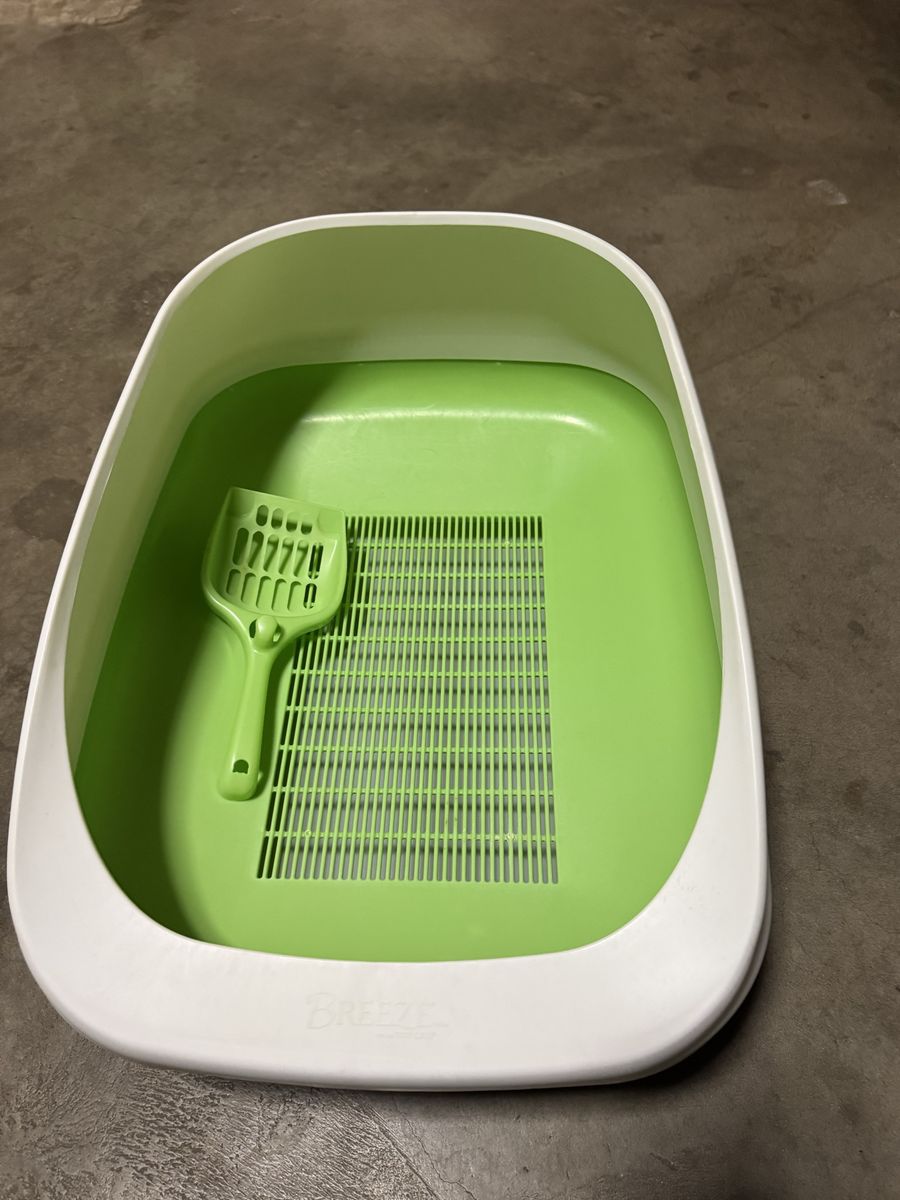 Tidy Cats Breeze Litter Box