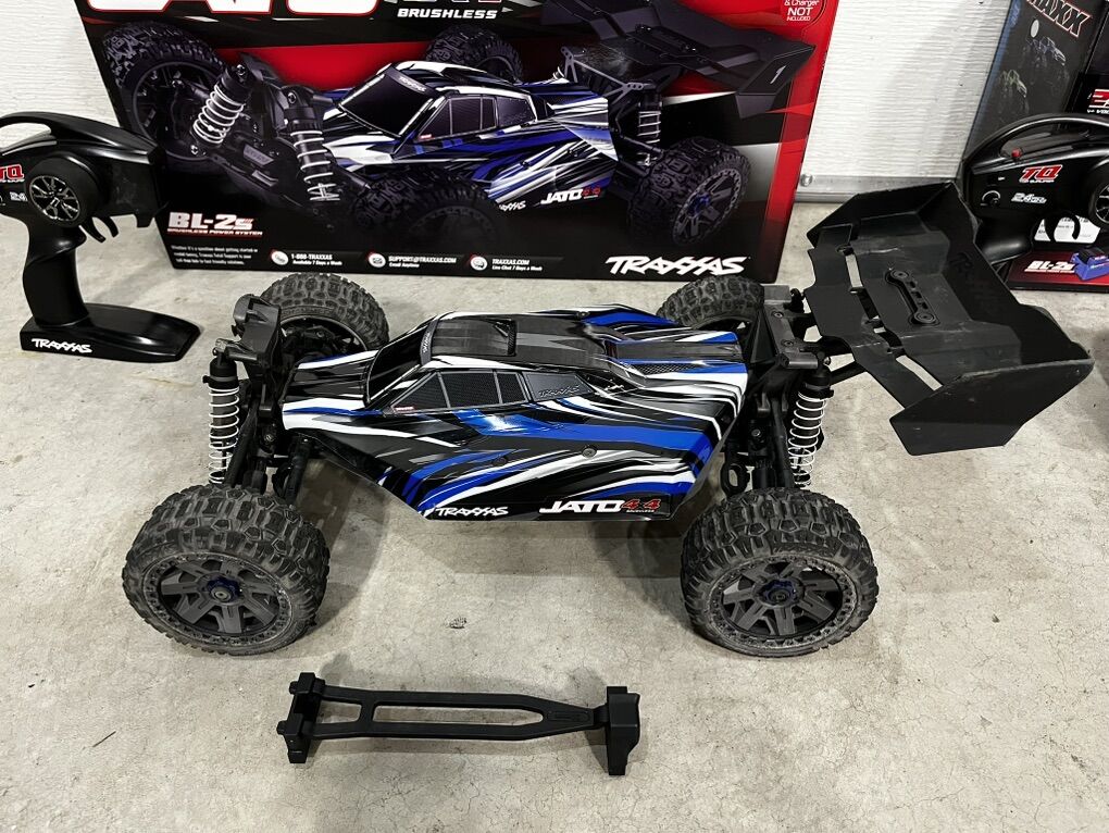 Traxxas Jato 4x4 With Box