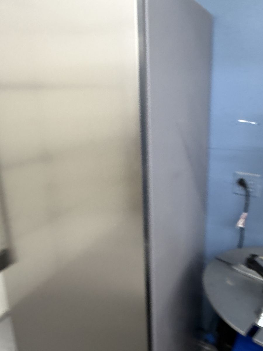 Main image 3