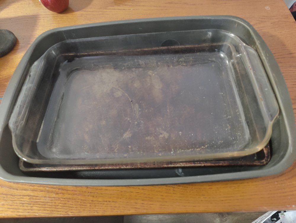 Used Glass and Metal Baking Pans (Set of 3) - Rectangular Roasting Pans