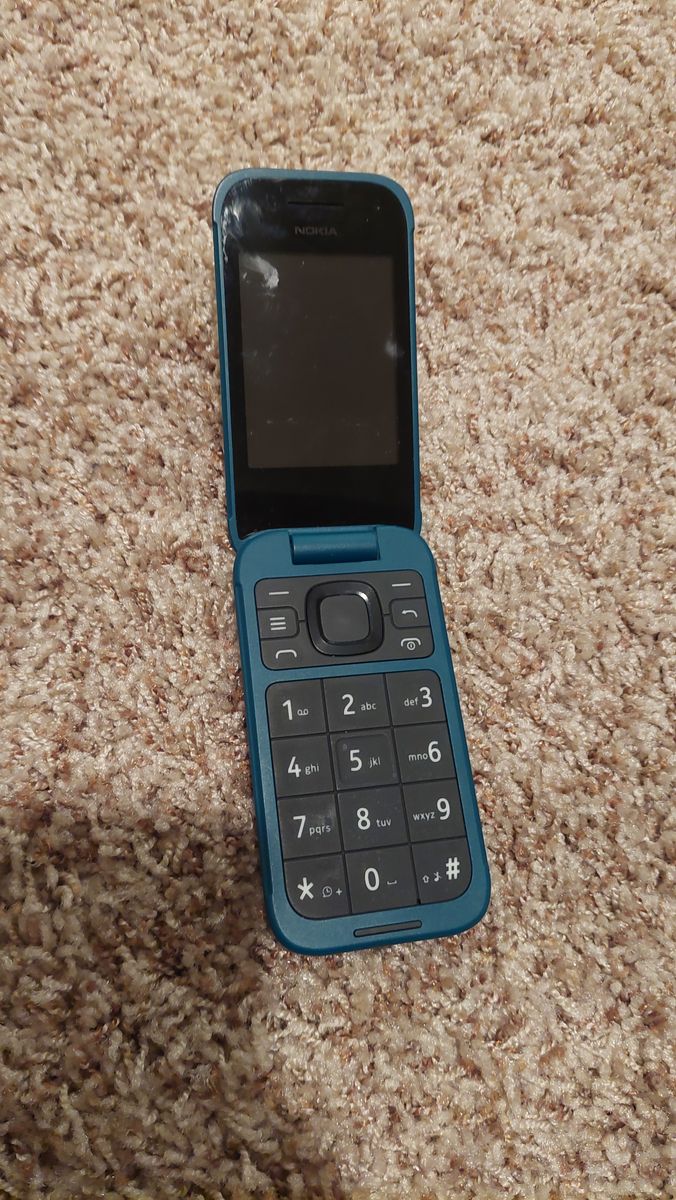Nokia 2660 Flip Phone