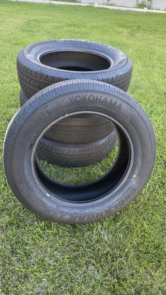 265/60r20 Yokohama Geolander X-CV tires