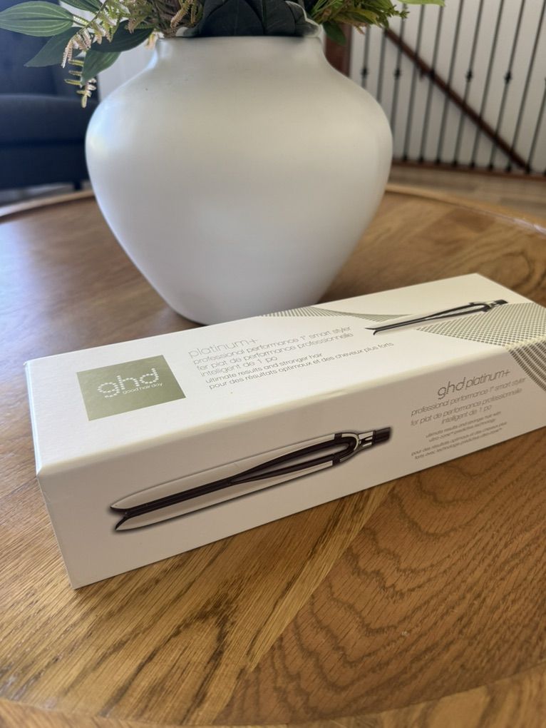 GHD Platinum + Professional 1 Flat Iron