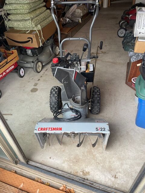 Craftsman Snow Blower 5hp 22inches wide electric start