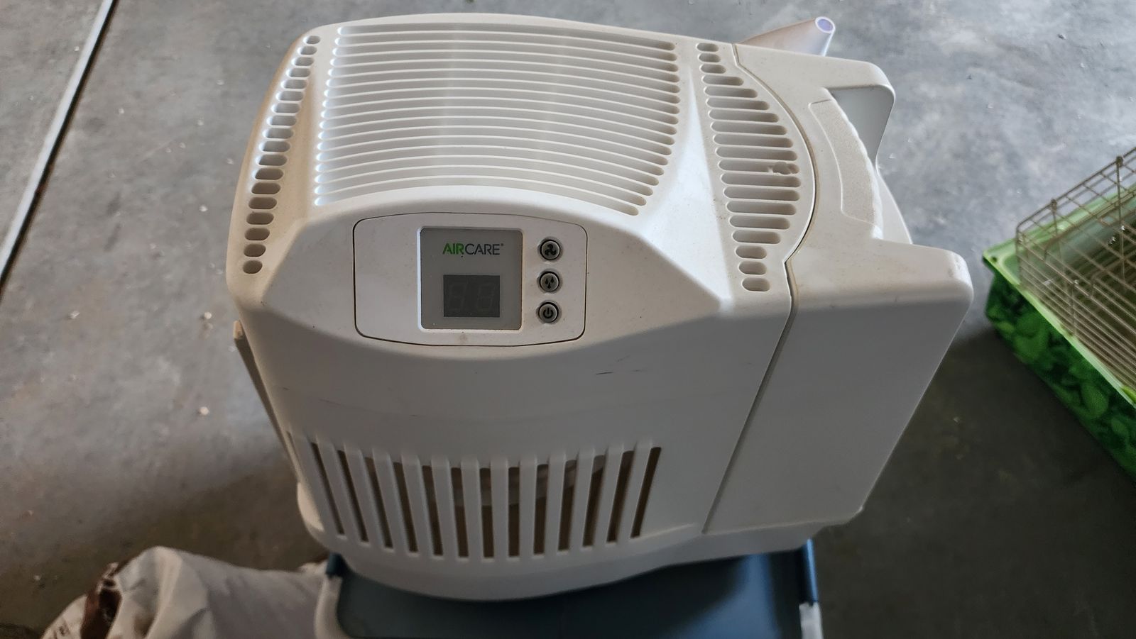 2 free humidifiers
