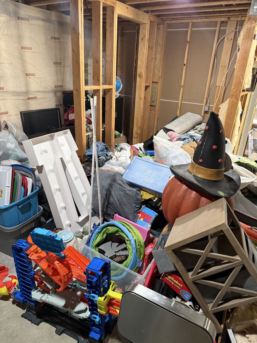 Main image 6