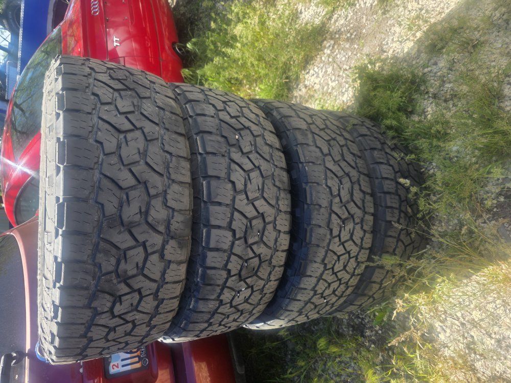 285/60r20 tires.
