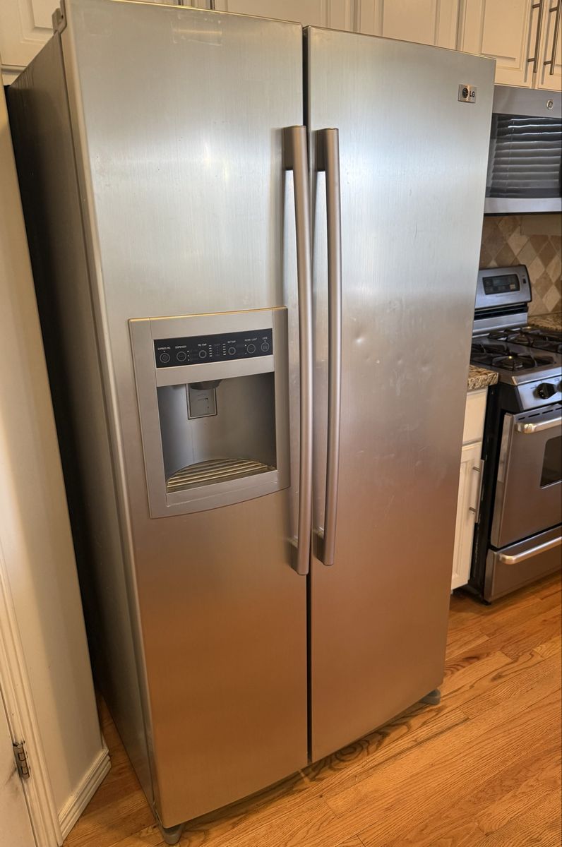 LG Stainless Steel Side-by-Side Refrigerator