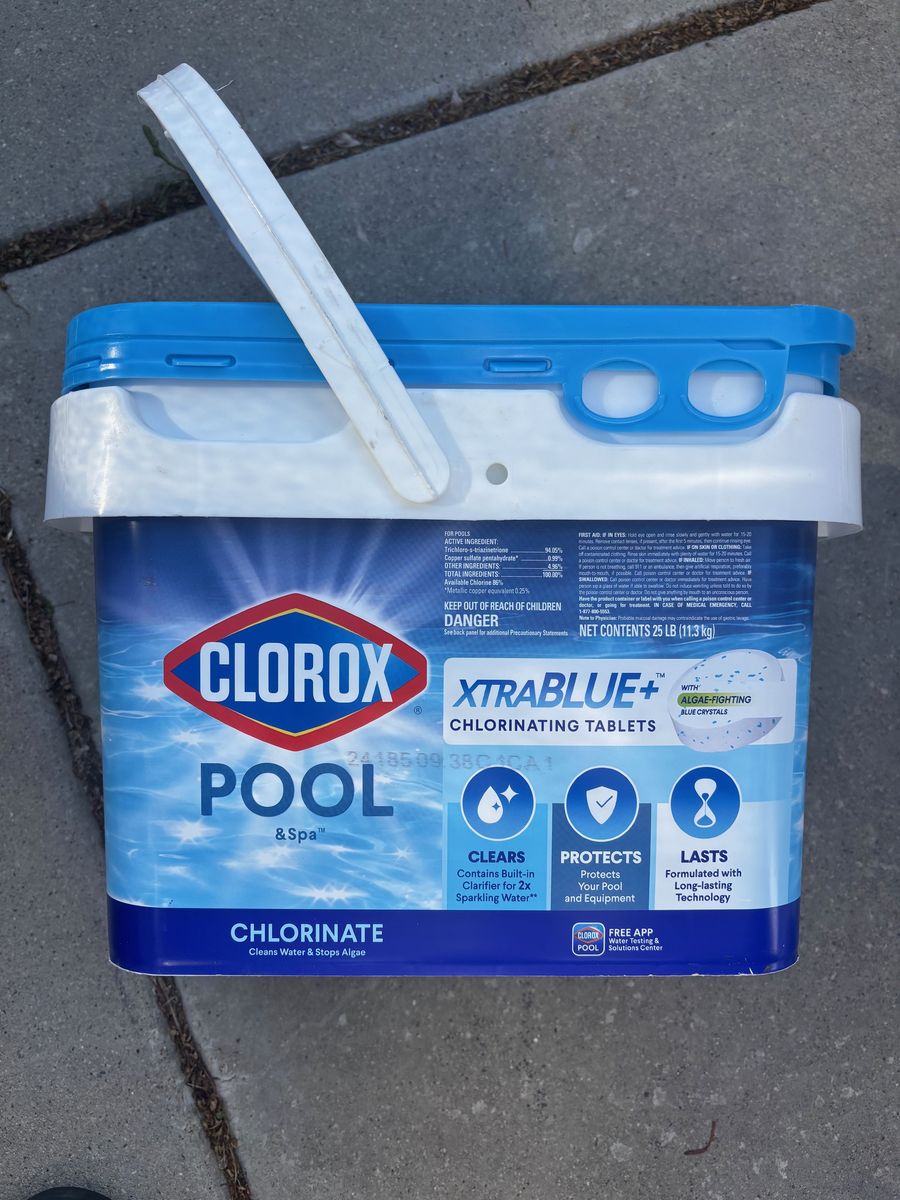 Clorox Xtrablue 3" chlorine tablets 25 lbs.