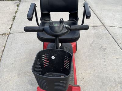 Electric scooter Pride elite travellers 4 wheels with charger