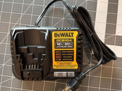 DEWALT 12V MAX/20V MAX Lithium Ion Battery Charger, 4 Amp (DCB1104)