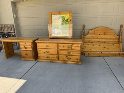 Solid Wood Bedroom Set