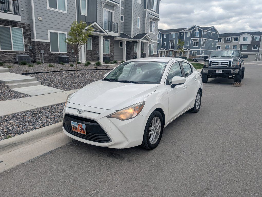 2017 Toyota Yaris 