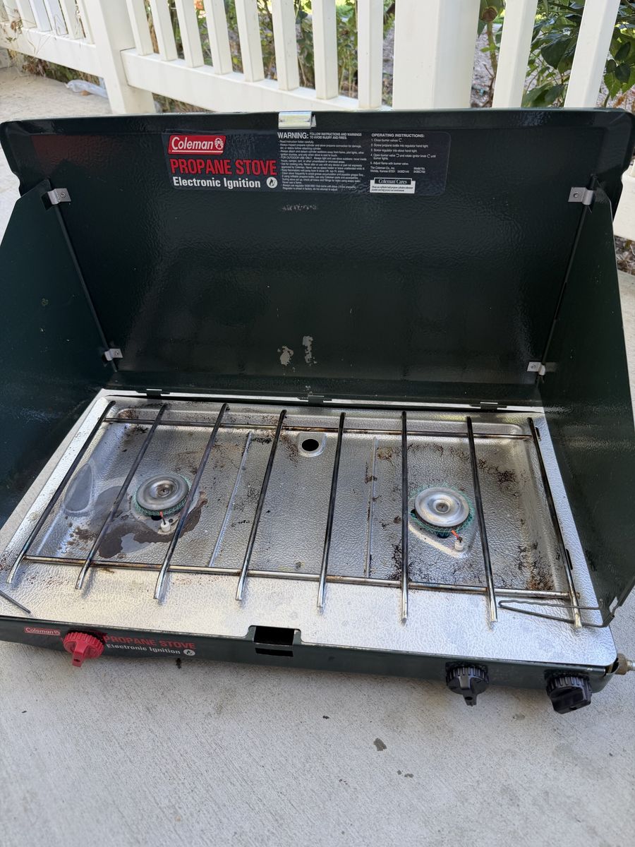 Coleman Propane Stove, Electronic Ignition, 2-Burner Camping Stove with Carry Bag