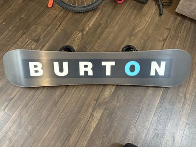 Burton Custom Smalls Camber Snowboard 145cm with Bindings