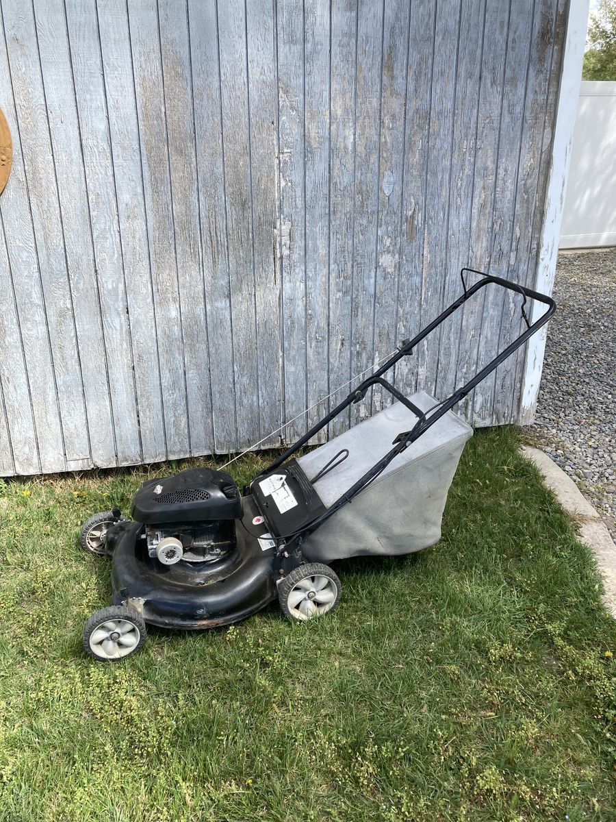 Push lawnmower