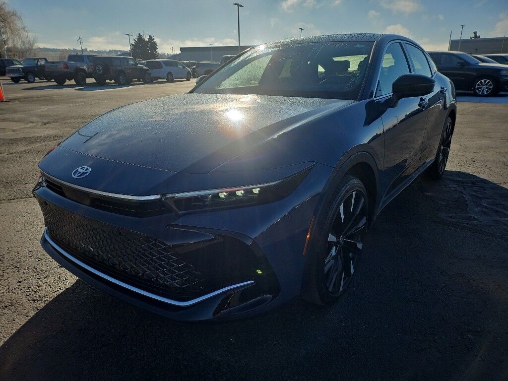 2026 Toyota Crown Platinum