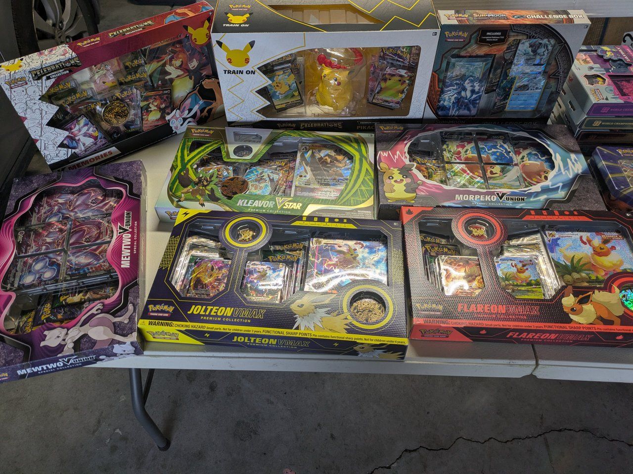 YARD SALE: Collectables (Pokemon and Lego)