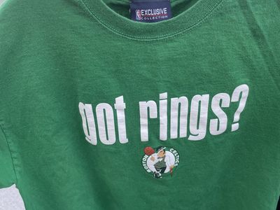 NBA Exclusive Collection Boston Celtics "Got Rings?" Green T-Shirt - Men's/Unisex Fan Apparel Size L