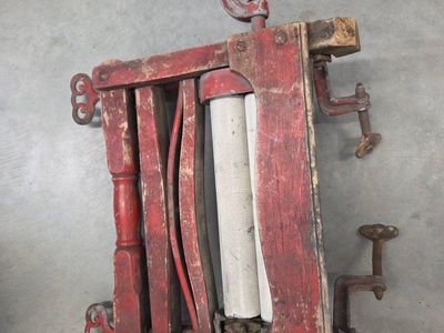 Vintage Hand Crank Clothes Wringer Antique Laundry Farmhouse Decor Red Wood & Cast Iron