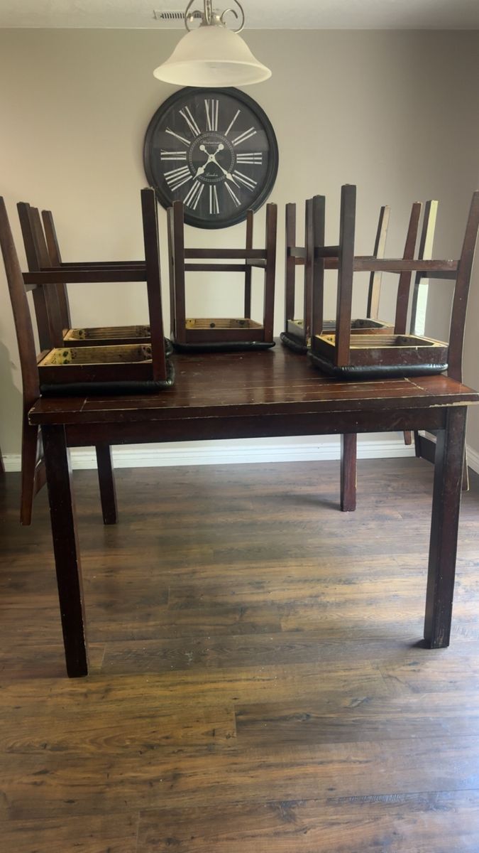Kitchen table