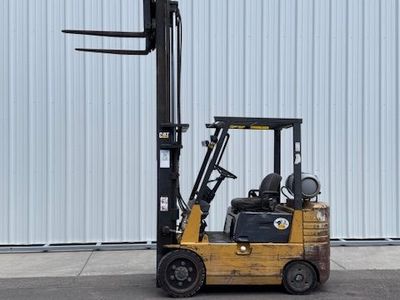 CAT GC20 Forklift