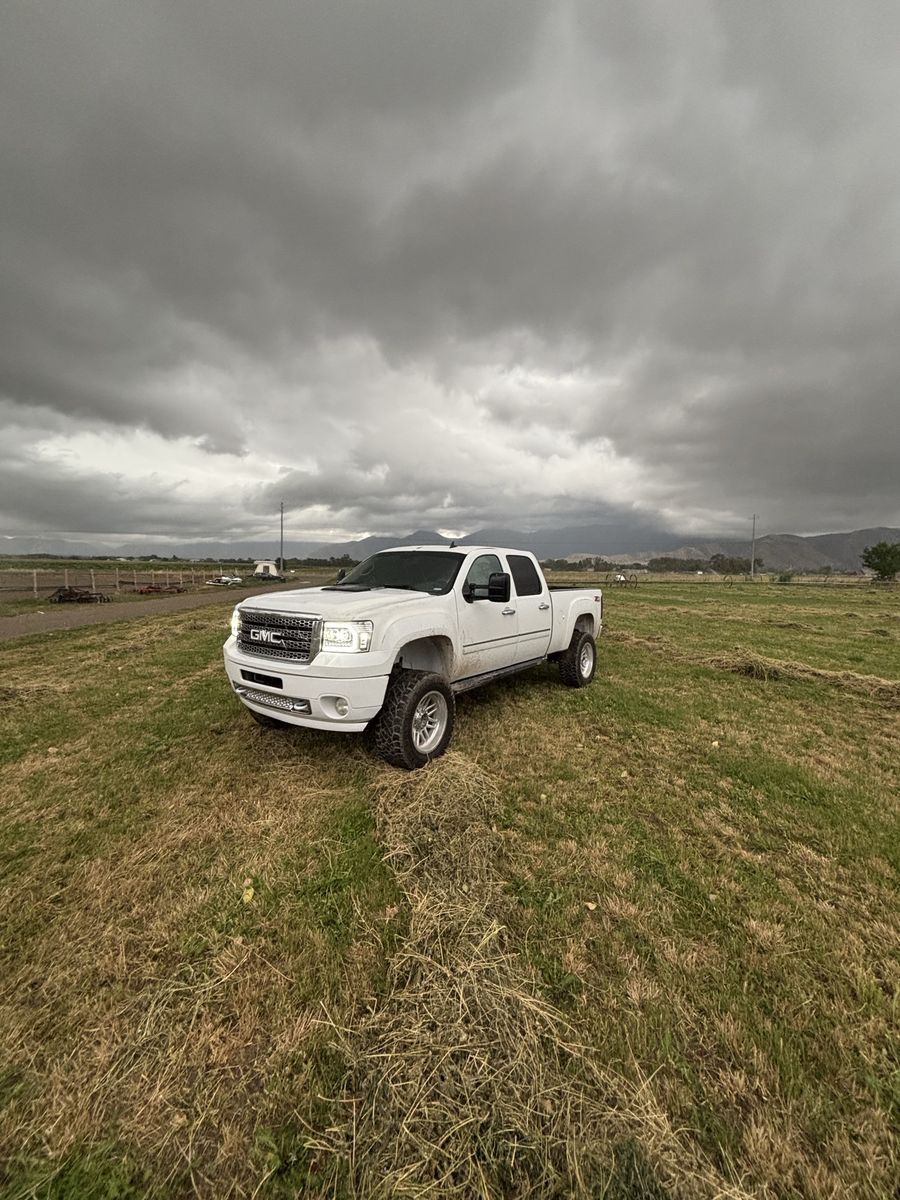 2011 GMC 2500 Denali Ultimate