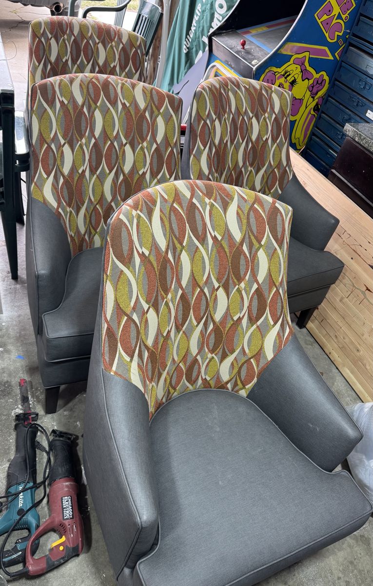 4 kwalu Waiting Room Chairs