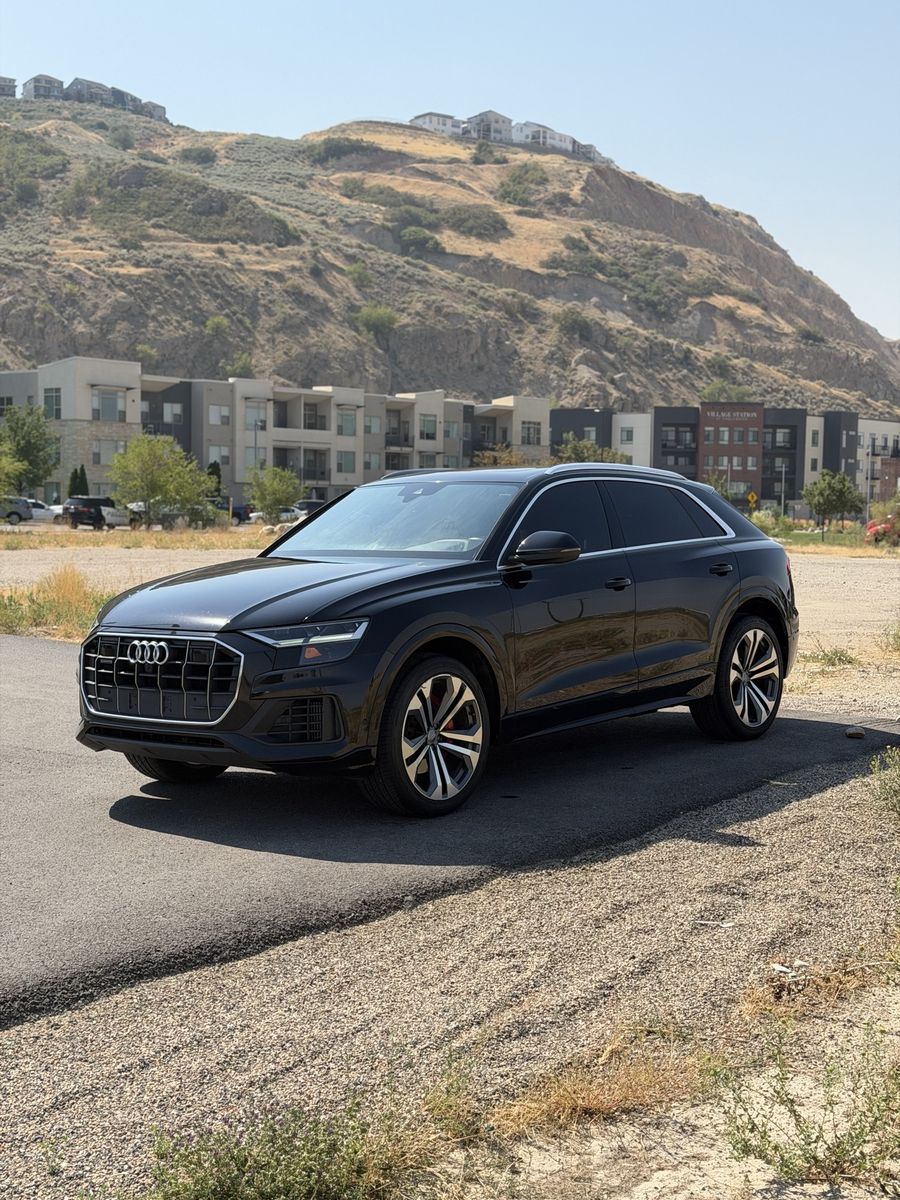 2019 Audi Q8 Prestige