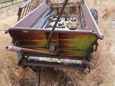 Oliver model 170 manure spreader