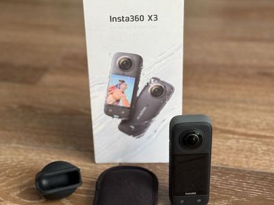 Insta360 X3 Pocket 360 Action Cam - Includes lens cap & carrying case