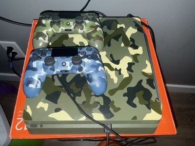 PS4 PlayStation 4