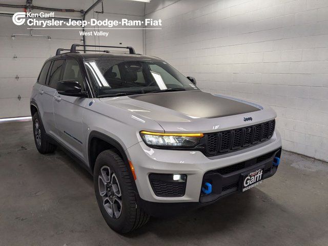 2022 Jeep Grand Cherokee Trailhawk 4xe
