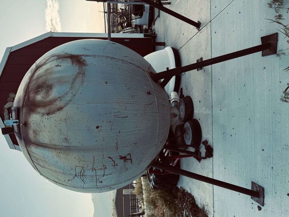 Main image 1