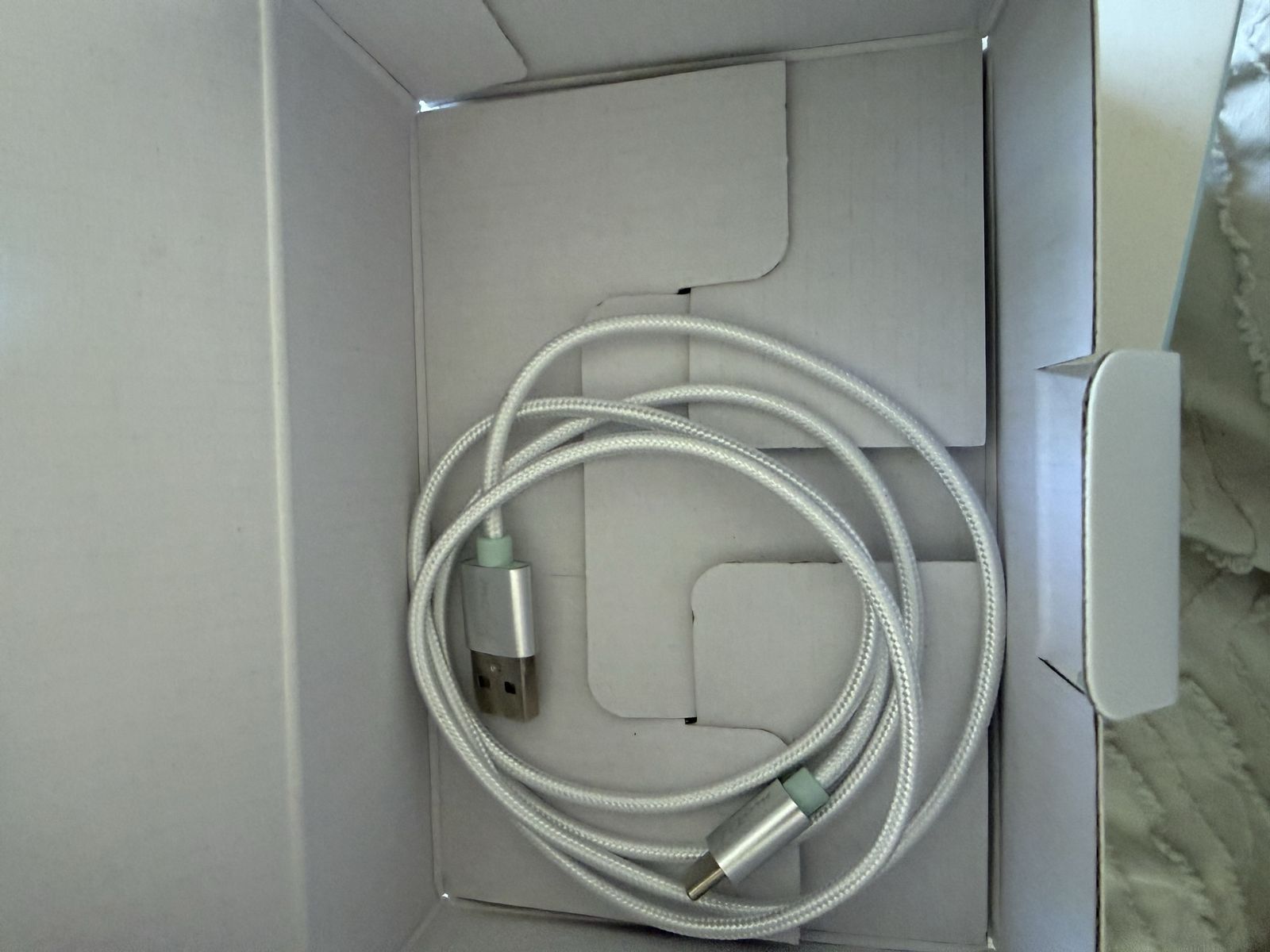 Main image 4