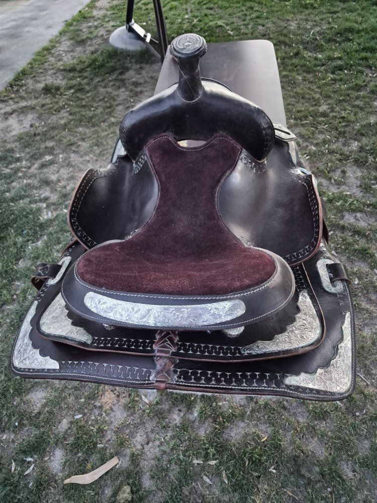 Main image 3