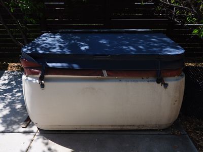 Hot Tub - Watkins - Free