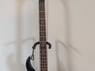 Peavey Fury IV 4-String Electric Bass Guitar tobacco burst Quilt Top