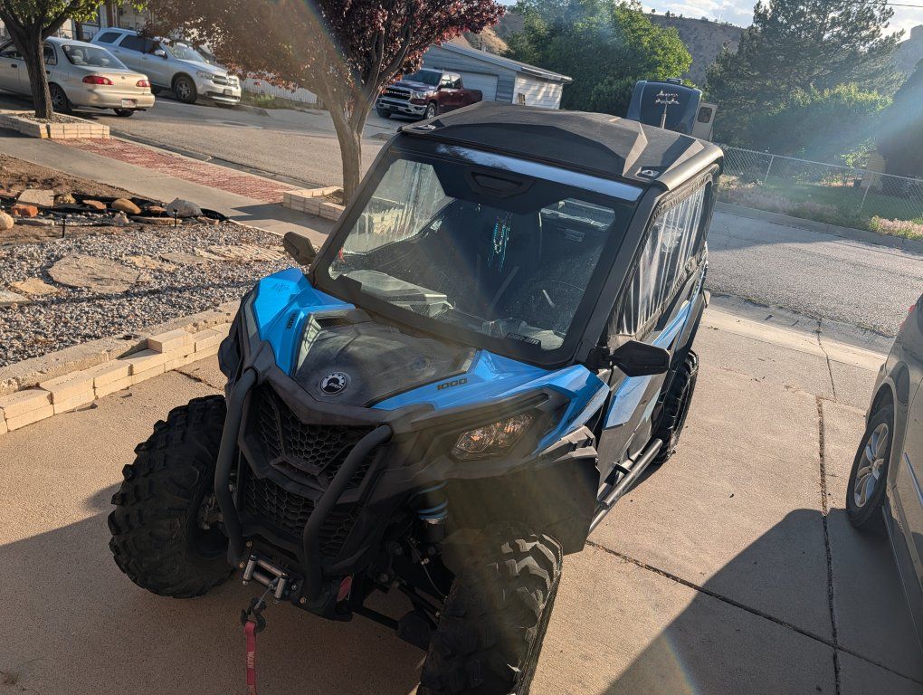 Can-Am Maverick X3 - 2022 - UsedExcellent - Winch, trailer and snow plow