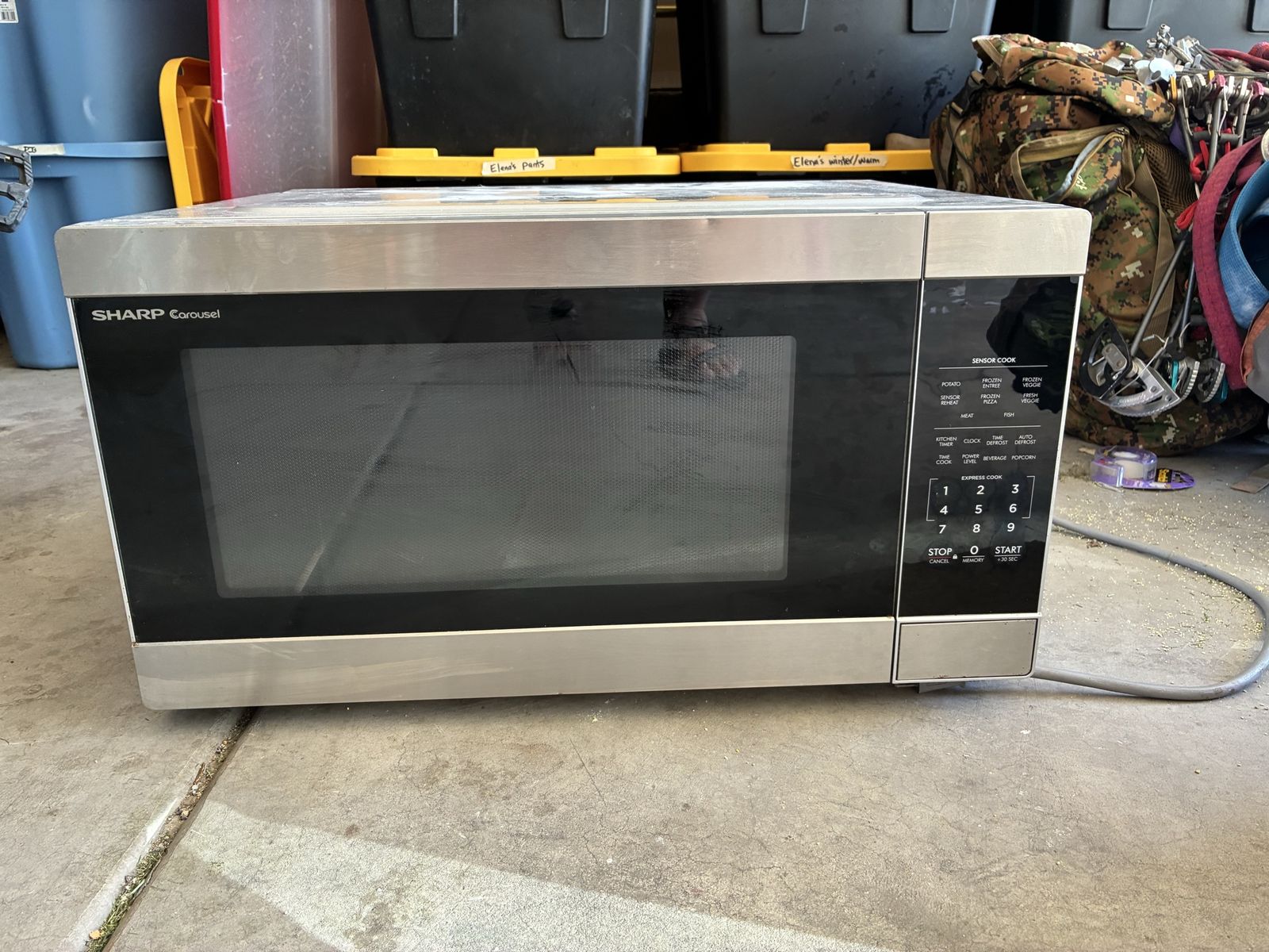 Sharp Carousel Countertop Microwave Oven - Stainless Steel Finish