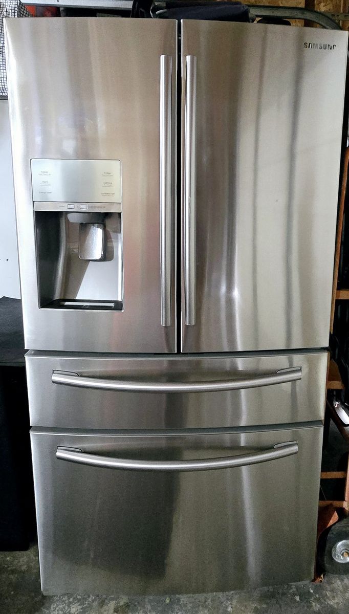Samsung French Door Counter Depth Regrigerator