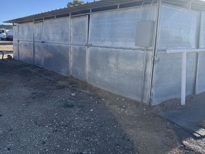 S&S Horse barn
