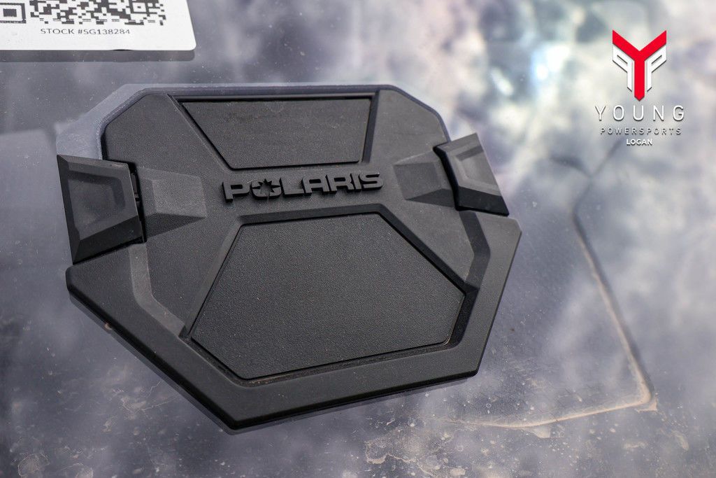 Main image 7