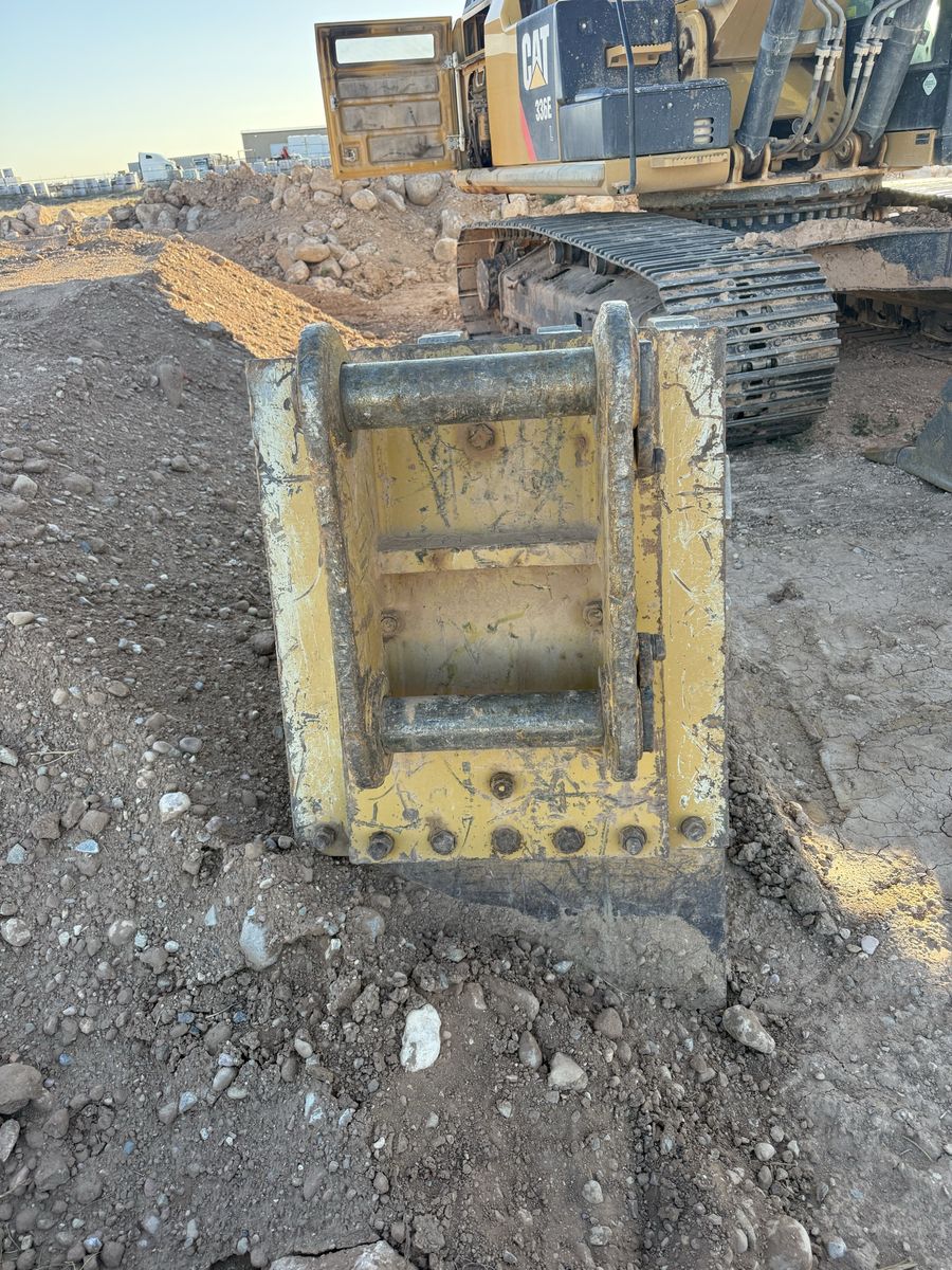 Main image 3