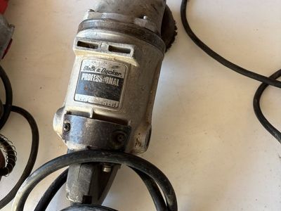 Black & Decker heavy duty angle sander