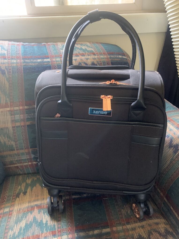 Kensie 16 inch under seat carryon Luggage wheels
