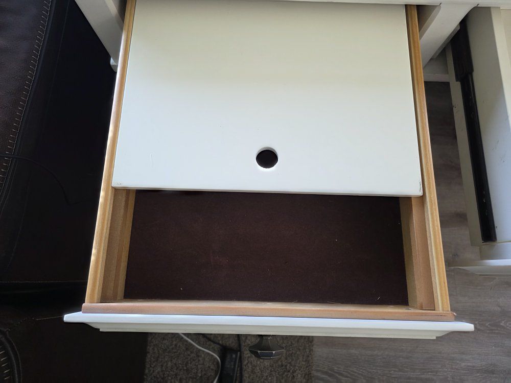 Main image 6