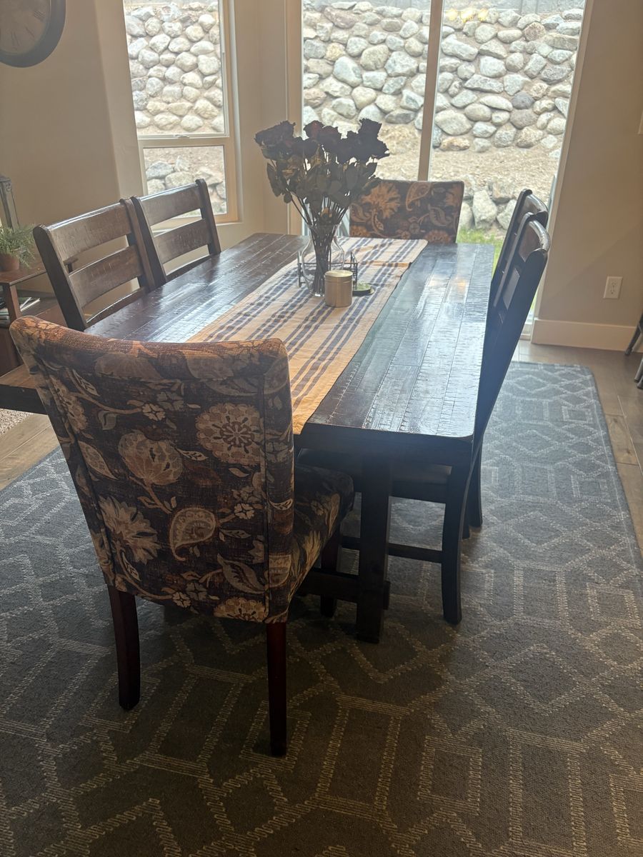 Six person dining table