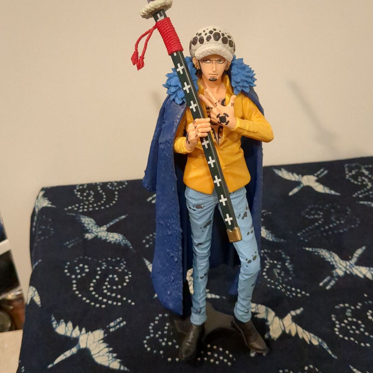 Trafalgar Law wanokuni figurine